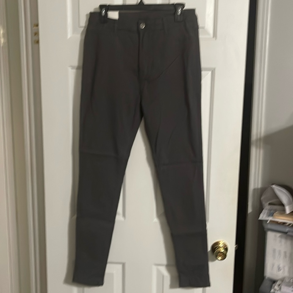 NWT dark grey skinny stretchy pants Boutique Purchased